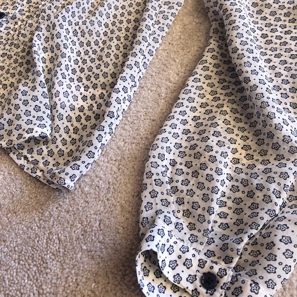 Forever 21 Chiffon Button Down Blouse - Picture 3 of 3